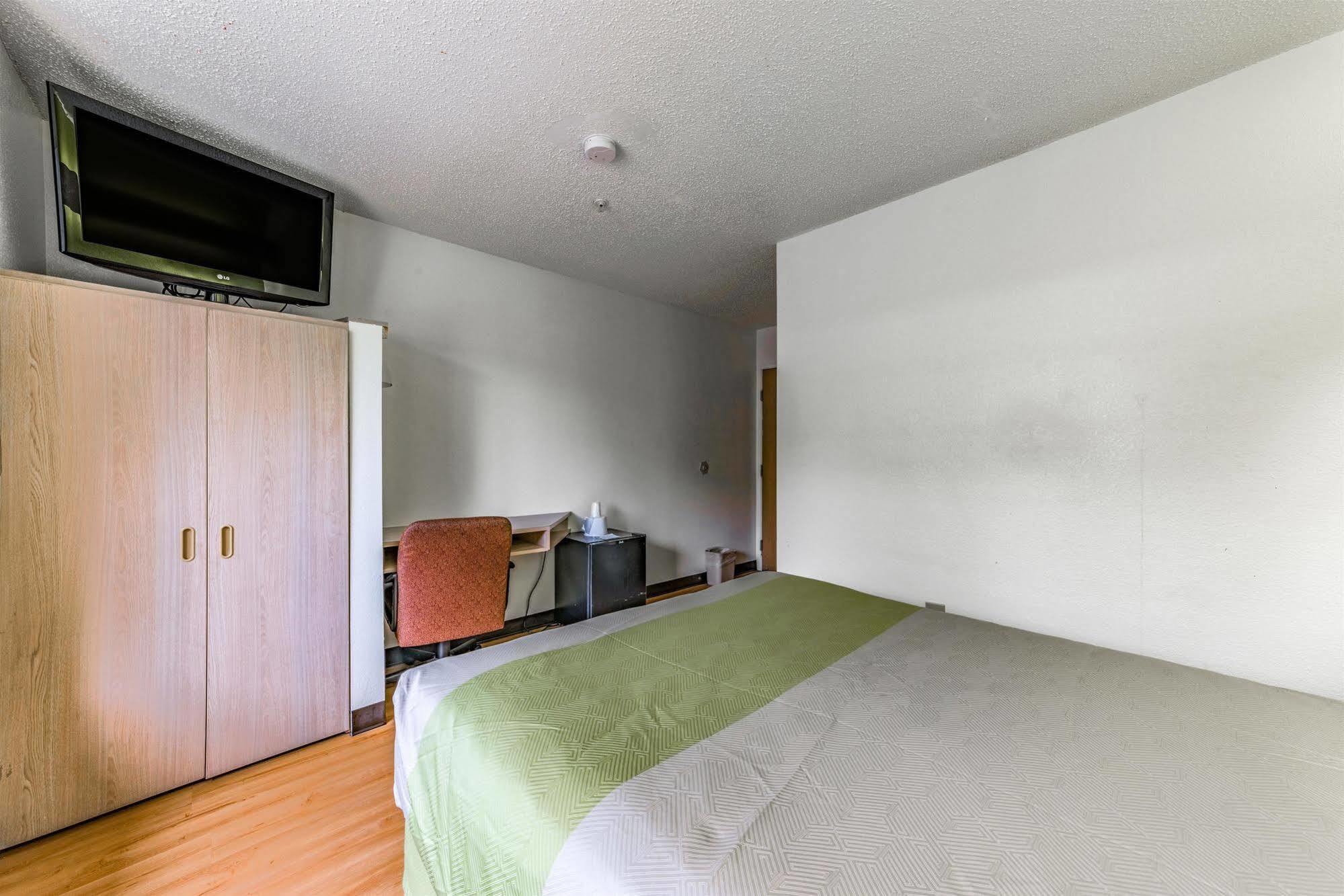 Motel 6-Charlotte, Nc - University Luaran gambar