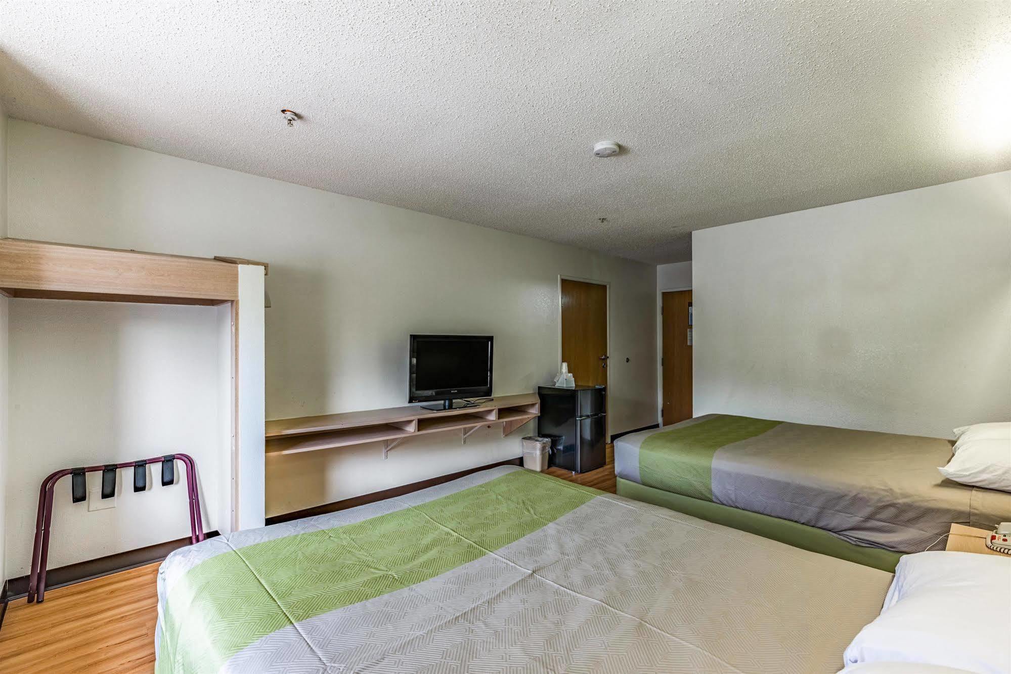 Motel 6-Charlotte, Nc - University Luaran gambar